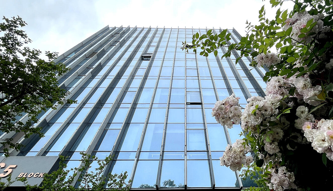 Bürogebäude von binder China in Nanjing mit Glasfassade